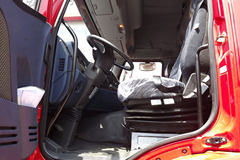 解放 J6P重卡 330马力 6X4 7米自卸车(CA3250P66K2L3BT1E)