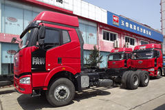 解放 J6P重卡 330马力 6X4 7米自卸车(CA3250P66K2L3BT1E)