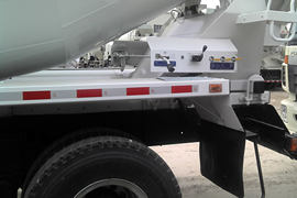 福田欧曼底盘&nbsp;混凝土搅拌车上装                                                图片