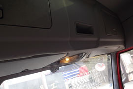 一汽解放底盘&nbsp;粉粒物料运输车驾驶室图片