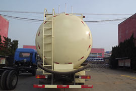 一汽解放底盘&nbsp;粉粒物料运输车外观图片