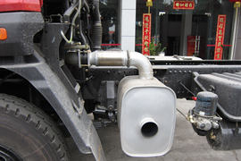 瑞沃Q9&nbsp;自卸车底盘                                                图片