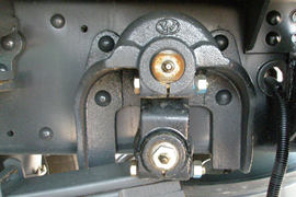 劲诺&nbsp;自卸车底盘                                                图片