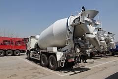 解放 奥威 320马力 6X4 混凝土搅拌车(凌宇牌)(CLY5255GJB2)