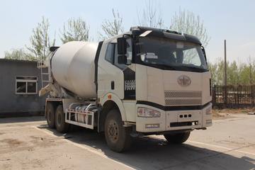 一汽解放底盘&nbsp;混凝土搅拌车外观                                                图片