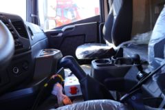 青岛解放 JH6重卡 400马力 6X4 5.8米自卸车(国六)