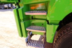 青岛解放 JH6重卡 400马力 6X4 5.8米自卸车(国六)