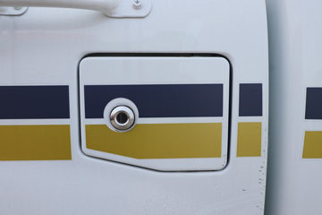 �������� ����F30 2019�� ��׼�� 1.5L���� 116���� ˫�Ŷ����Ƥ��(����)ͼƬ