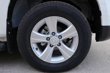 �������� ����F30 2019�� ��׼�� 1.5L���� 116���� ˫�Ŷ����Ƥ��(����)ͼƬ