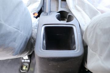 �������� ����F30 2019�� ��׼�� 1.5L���� 116���� ˫�Ŷ����Ƥ��(����)ͼƬ