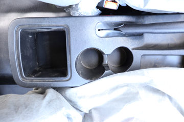 �������� ����F30 2019�� ��׼�� 1.5L���� 116���� ˫�Ŷ����Ƥ��(����)ͼƬ