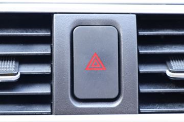 �������� ����F30 2019�� ��׼�� 1.5L���� 116���� ˫�Ŷ����Ƥ��(����)ͼƬ