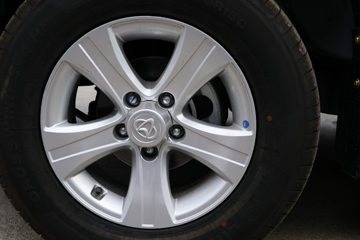 �������� ����F30 2019�� ��׼�� 1.5L���� 116���� ˫�Ŷ����Ƥ��(����)ͼƬ