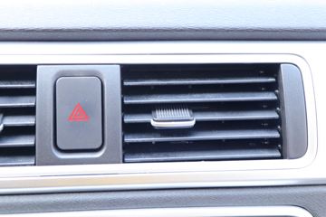 �������� ����F30 2019�� ��׼�� 1.5L���� 116���� ˫�Ŷ����Ƥ��(����)ͼƬ