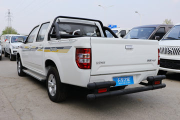 �������� ����F30 2019�� ��׼�� 1.5L���� 116���� ˫�Ŷ����Ƥ��(����)ͼƬ