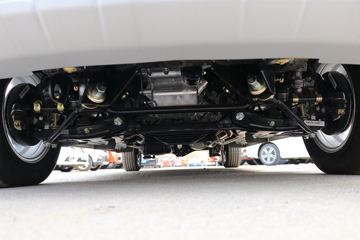 �������� ����F30 2019�� ��׼�� 1.5L���� 116���� ˫�Ŷ����Ƥ��(����)ͼƬ