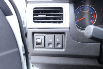 �������� ����F30 2019�� ��׼�� 1.5L���� 116���� ˫�Ŷ����Ƥ��(����)ͼƬ