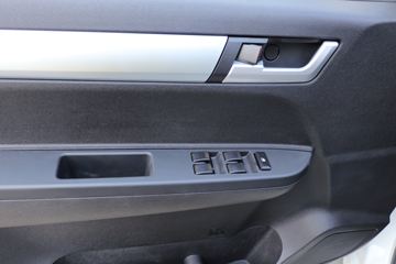 �������� ����F30 2019�� ��׼�� 1.5L���� 116���� ˫�Ŷ����Ƥ��(����)ͼƬ