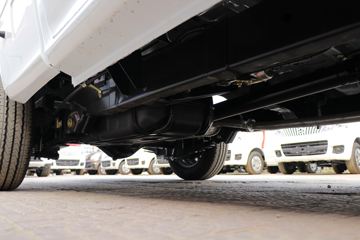 �������� ����F30 1.5L���� 116���� ˫�ų����Ƥ��(����)ͼƬ