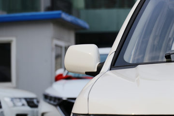 �������� ����F30 1.5L���� 116���� ˫�ų����Ƥ��(����)ͼƬ