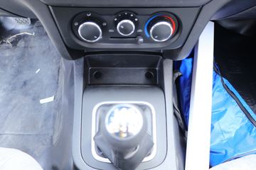 �������� ����F30 1.5L���� 116���� ˫�ų����Ƥ��(����)ͼƬ