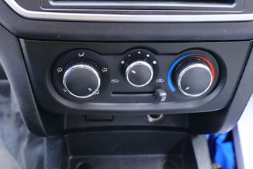 �������� ����F30 1.5L���� 116���� ˫�ų����Ƥ��(����)ͼƬ