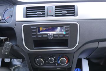 �������� ����F30 1.5L���� 116���� ˫�ų����Ƥ��(����)ͼƬ