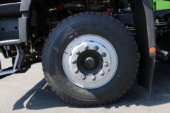 福田 欧曼GTL 360马力 8X4 7.7方混凝土搅拌车(雷萨牌)(BJ5319GJB-6C)