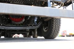 福田 欧曼GTL 360马力 8X4 7.7方混凝土搅拌车(雷萨牌)(BJ5319GJB-6C)