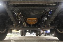 东风柳汽 乘龙H5中卡 绿通版 200马力 4X2 6.8米厢式载货车(LZ5180XXYM3AB)