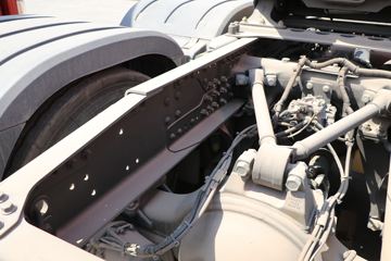 һ����� ��J6P�ؿ� �ʻݰ� ��ú�� 380���� 6X4ǣ����(����)(CA4250P66K25T1E6)ͼƬ