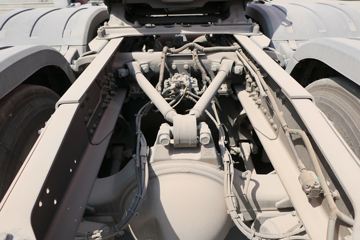 һ����� ��J6P�ؿ� �ʻݰ� ��ú�� 380���� 6X4ǣ����(����)(CA4250P66K25T1E6)ͼƬ