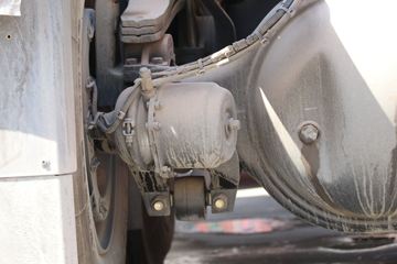 һ����� ��J6P�ؿ� �ʻݰ� ��ú�� 380���� 6X4ǣ����(����)(CA4250P66K25T1E6)ͼƬ