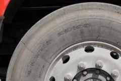 一汽解放 新J6P重卡 质惠版 运煤款 380马力 6X4牵引车(国六)(CA4250P66K25T1E6)