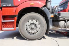 一汽解放 新J6P重卡 质惠版 运煤款 380马力 6X4牵引车(国六)(CA4250P66K25T1E6)