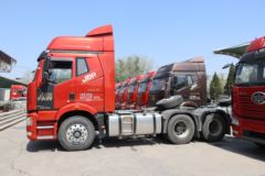 一汽解放 新J6P重卡 领航版2.0 560马力 6X4牵引车(国六)(CA4250P66K25T1E6)