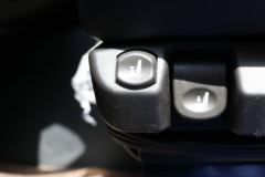 一汽解放 新J6P重卡 领航版2.0 560马力 6X4牵引车(国六)(CA4250P66K25T1E6)