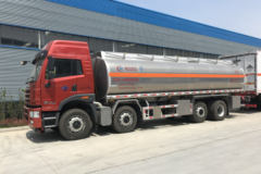 青岛解放 悍V 260马力 8X2 运油车(程力威牌)(CLW5310GYYC5)