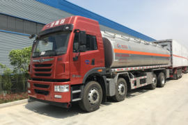 青岛解放底盘&nbsp;油罐车外观图片