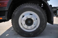 江淮 骏铃V8 168马力 4X2 6米排半栏板载货车(HFC1160P91K1D3V)