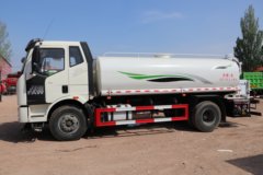 一汽解放 J6L 220马力 4X2 洒水车(长城牌)(HTF5180GSSCA) 一汽解放 J6L 220马力 4X2 洒水车(长城牌)(HTF5180GSSCA)