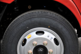 K8&nbsp;载货车底盘                                                图片