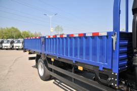 骏铃V7&nbsp;载货车上装                                                图片