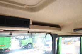 德龙X3000&nbsp;自卸车驾驶室                                               图片