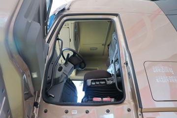 �������ó� �����콢KX 2020�� 560���� 6X4ǣ����(DFH4250CX2)ͼƬ