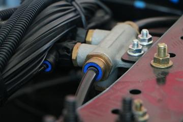 �������ó� �����콢KX 2020�� 560���� 6X4ǣ����(DFH4250CX2)ͼƬ