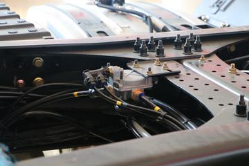 �������ó� �����콢KX 2020�� 560���� 6X4ǣ����(DFH4250CX2)ͼƬ