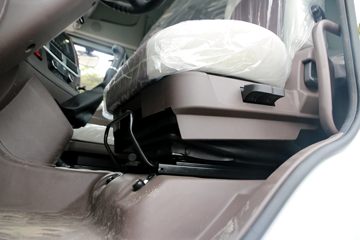 �������� ����H5�п� 270���� 6X2 9.7���Ű���������ʽ�ػ���(��ʿ��8��)ͼƬ