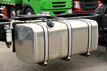 �������� ����H5�п� 270���� 6X2 9.7���Ű���������ʽ�ػ���(��ʿ��8��)ͼƬ