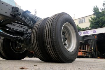�������� ����H5�п� 270���� 6X2 9.7���Ű���������ʽ�ػ���(��ʿ��8��)ͼƬ